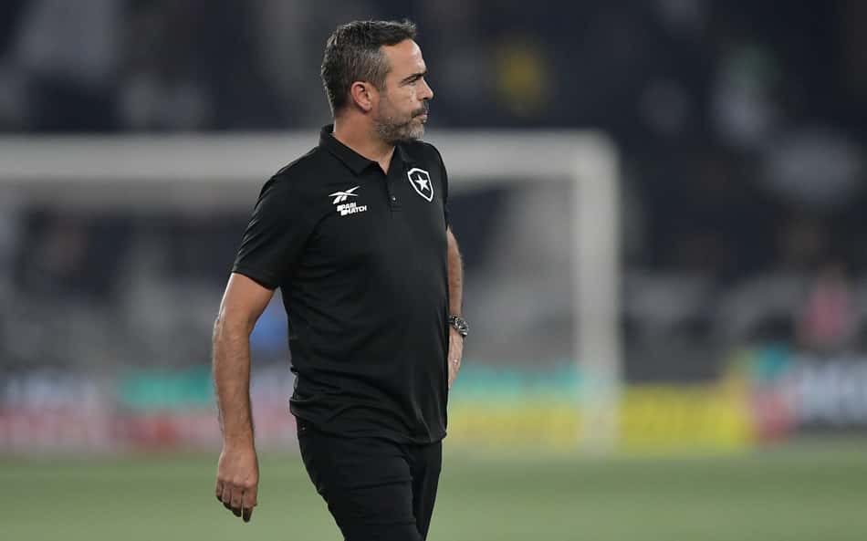 Artur Jorge nega possibilidade de acerto com o futebol do Qatar: 'Estou muito feliz no Botafogo'