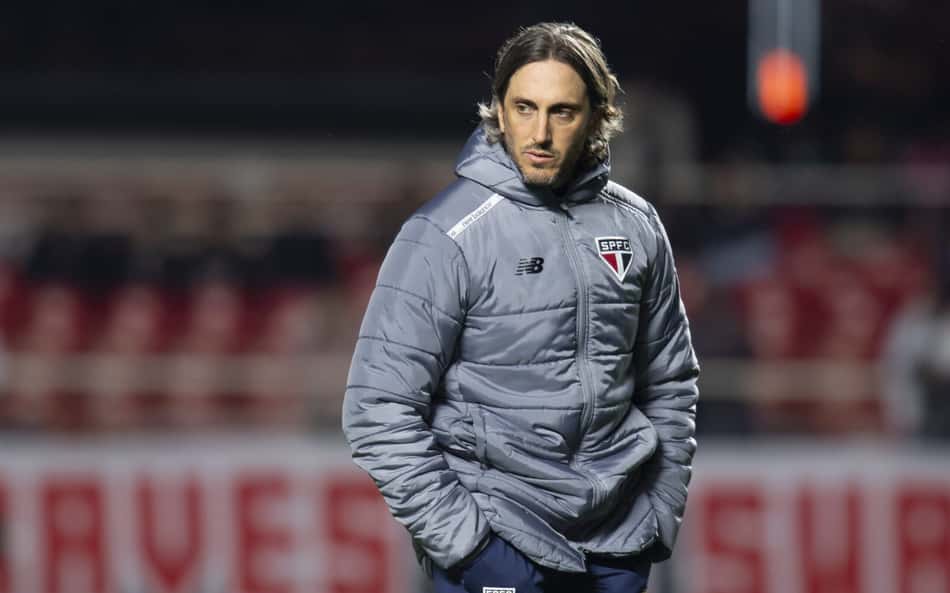 Vitória do São Paulo não agrada Zubeldía somente pelo resultado: "Hoje eu desfrutei"