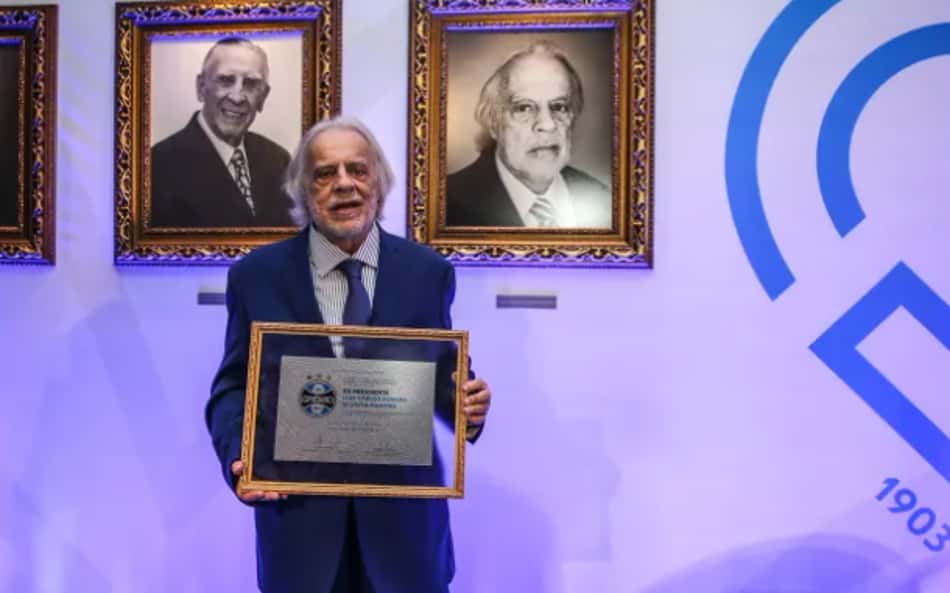 Cacalo, ex-presidente e patrono do Grêmio, morre aos 73 anos