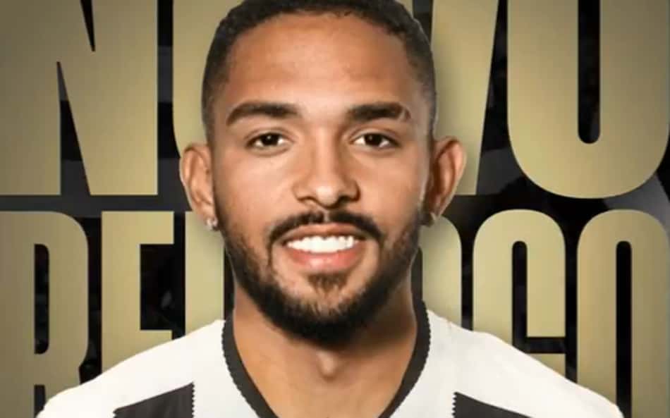 Agora é oficial: Botafogo anuncia lateral-direito Vitinho