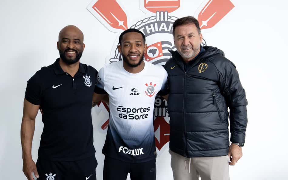Corinthians anuncia José Martínez como novo reforço