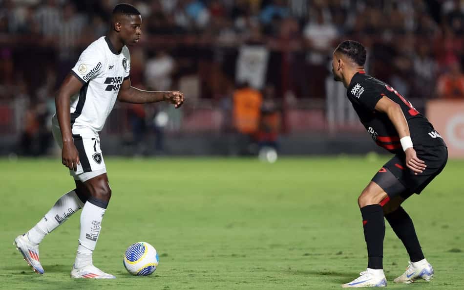Confira os melhores momentos da vitória do Botafogo contra o Atlético-GO