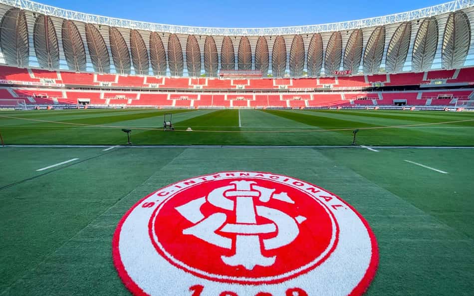 Inter instala tela de proteção no setor visitante do Beira-Rio