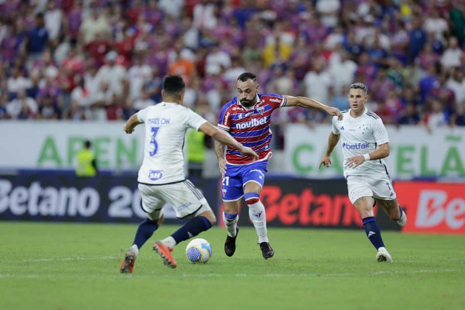 Cruzeiro e Fortaleza se enfrentam pela vigésima primeira rodada do Brasileirão. Foto: Lucas Emanuel/AGIF