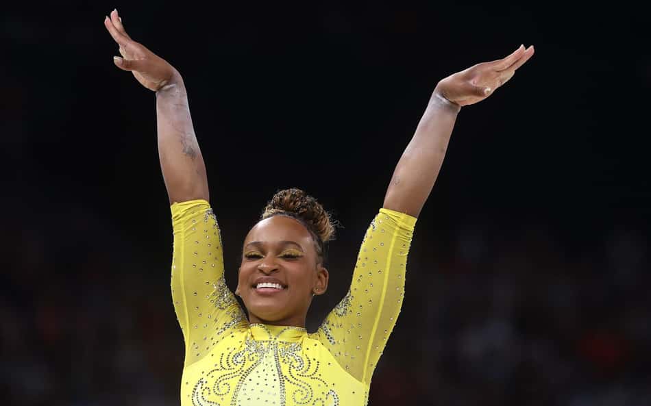 Rebeca Andrade é ouro: brasileiros comemoram recorde histórico da ginasta