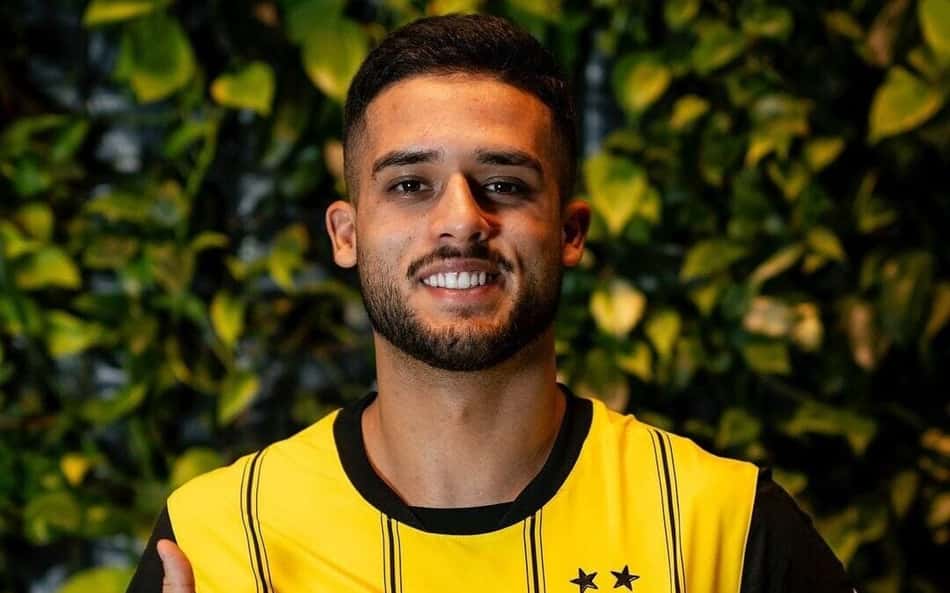Yan Couto é anunciado pelo Borussia Dortmund por empréstimo