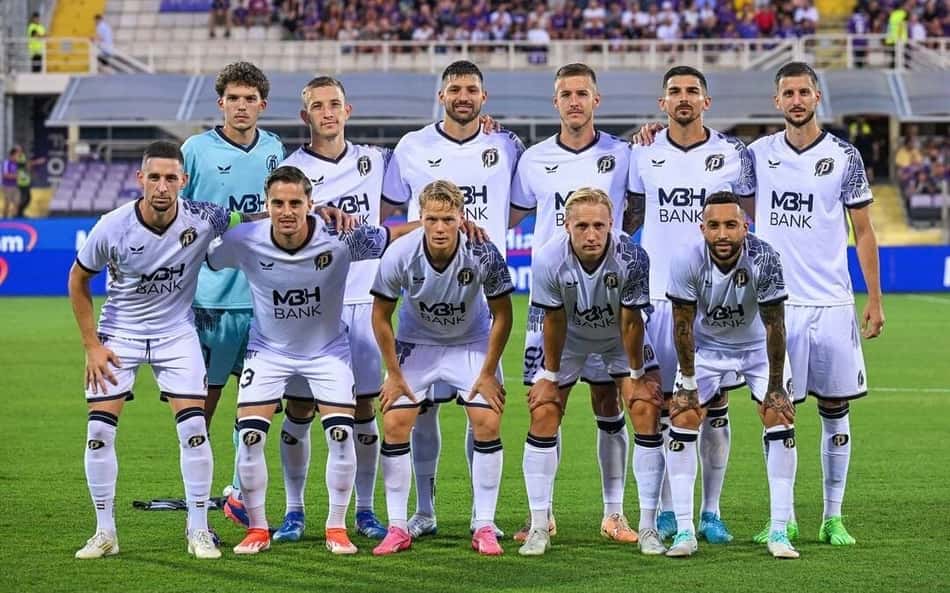 Conheça o Puskás Akadémia, modesto clube da Hungria e participante da Conference League 2024-25