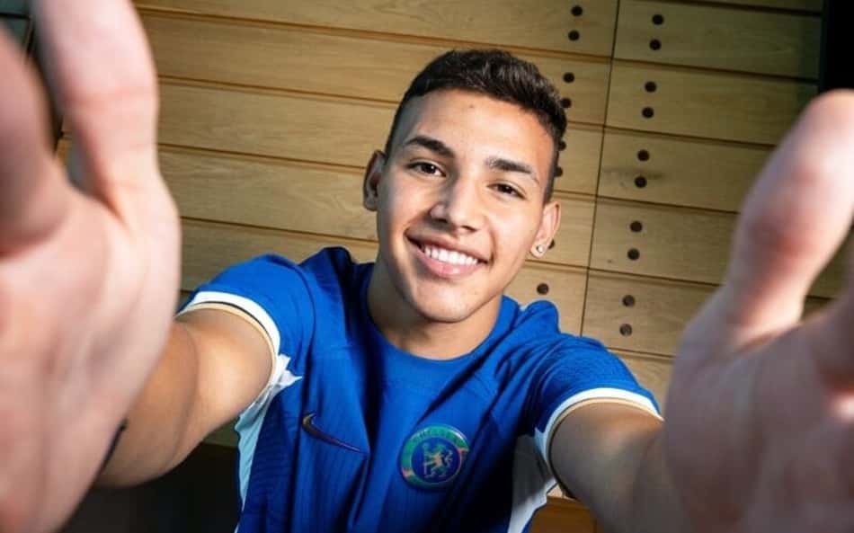 Chelsea vende joia brasileira para time do mesmo dono