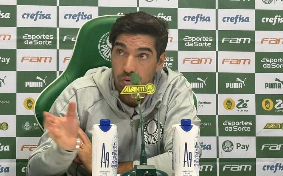 Abel Ferreira reage às críticas no Palmeiras e exalta Leila Pereira: 'Tenho orgulho de ser liderado por ela'
