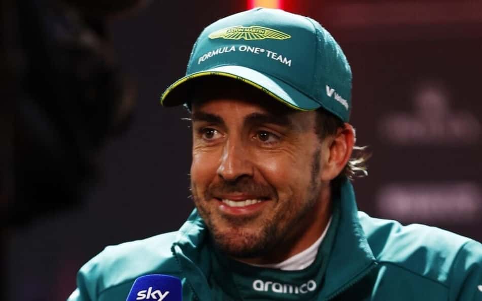 Alonso ou Verstappen? Piloto espanhol responde se é melhor que o holandês