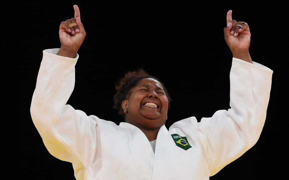 Olimpíadas: O que tem na caixa que os medalhistas ganham? Beatriz Souza revela mistério