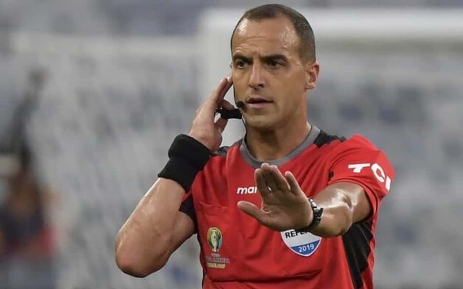 Botafogo x Palmeiras: árbitro escolhido já foi suspenso por 'erro grave' pela Conmebol