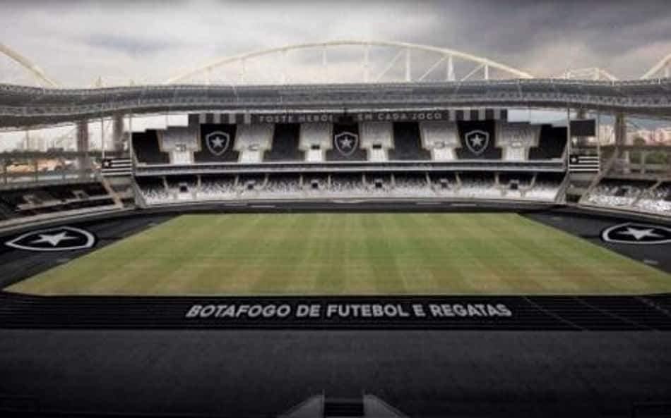 Botafogo recebe punição financeira por bonecos enforcados de Leila e Ednaldo; veja o valor
