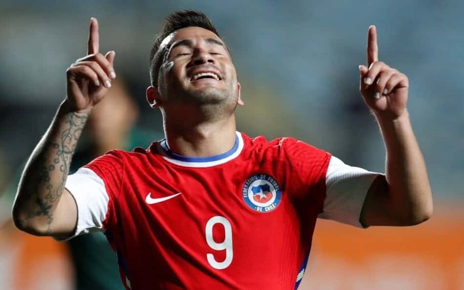 Vasco avança em negociações por Jean Meneses, do Toluca, do México
