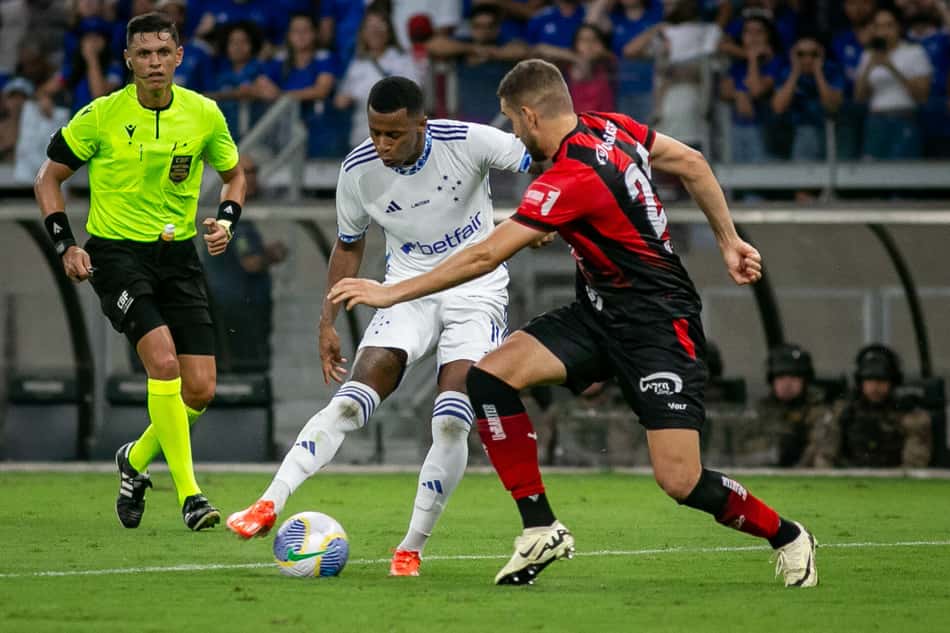 Em jogo hoje, Cruzeiro e Vitória se reencontram pela vigésima terceira rodada do Campeonato Brasileiro. Foto: Fernando Moreno/AGIF
