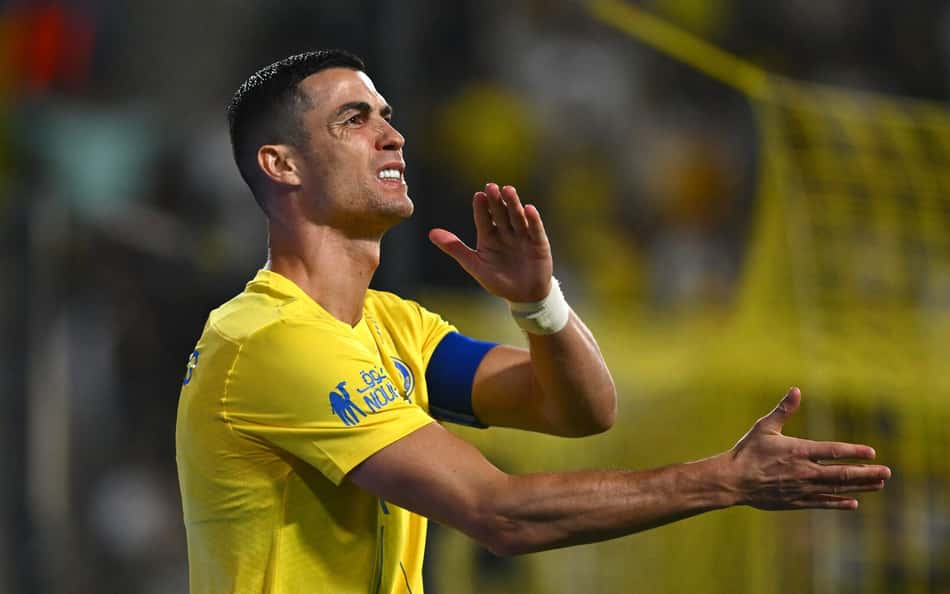 Técnico do Manchester United faz 'desafio' a Cristiano Ronaldo após críticas
