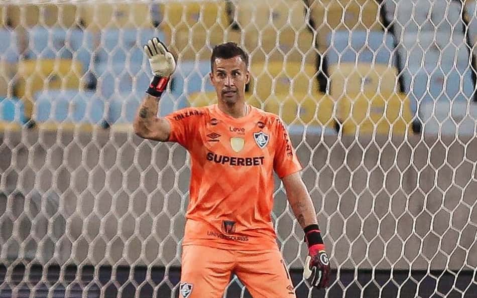 Rival histórico do Atlético-MG, Fábio pode ser diferencial positivo para o Fluminense