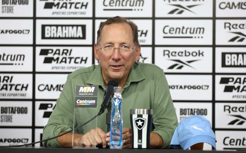 John Textor responde sobre fair-play financeiro e cutuca Vasco: 'Estaria fazendo o mesmo'