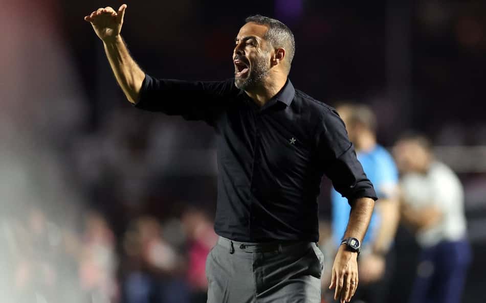 Artur Jorge admite atuação ruim do Botafogo: 'Não tivemos um dia bom'