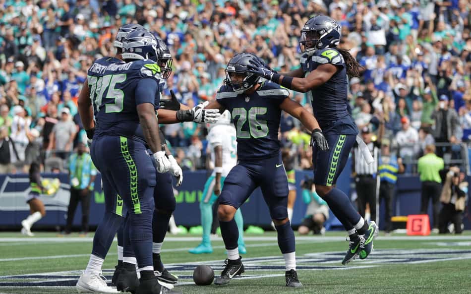 AFP__20240925__2173798575__v3__HighRes__MiamiDolphinsVSeattleSeahawks-scaled-aspect-ratio-512-320