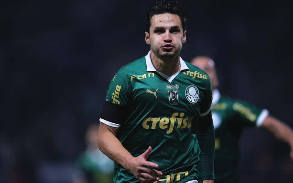 Em nova função, Raphael Veiga vira 'reforço' do Palmeiras para enfrentar Atlético-MG pelo Brasileirão