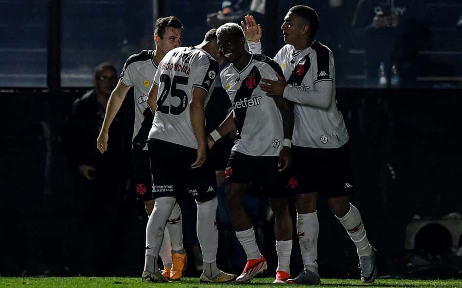 Vasco deve ter novidade contra o Cruzeiro; veja provável escalação