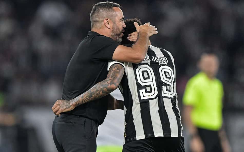 Artur Jorge rasga elogios a Igor Jesus: 'Veste de fato a camisa do Botafogo'