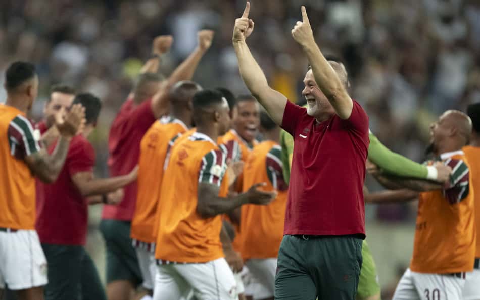 Mano Menezes elogia volta de Marcelo ao time do Fluminense: 'Craque em qualquer lugar'