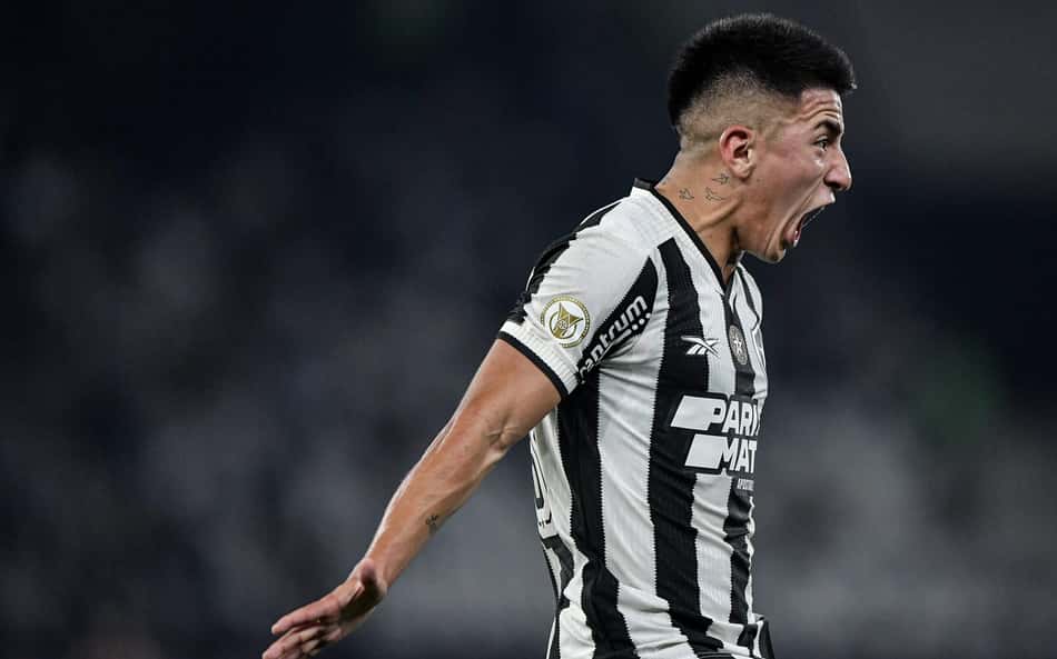 Avassalador e solidário, Botafogo se consolida como melhor ataque do Brasileirão