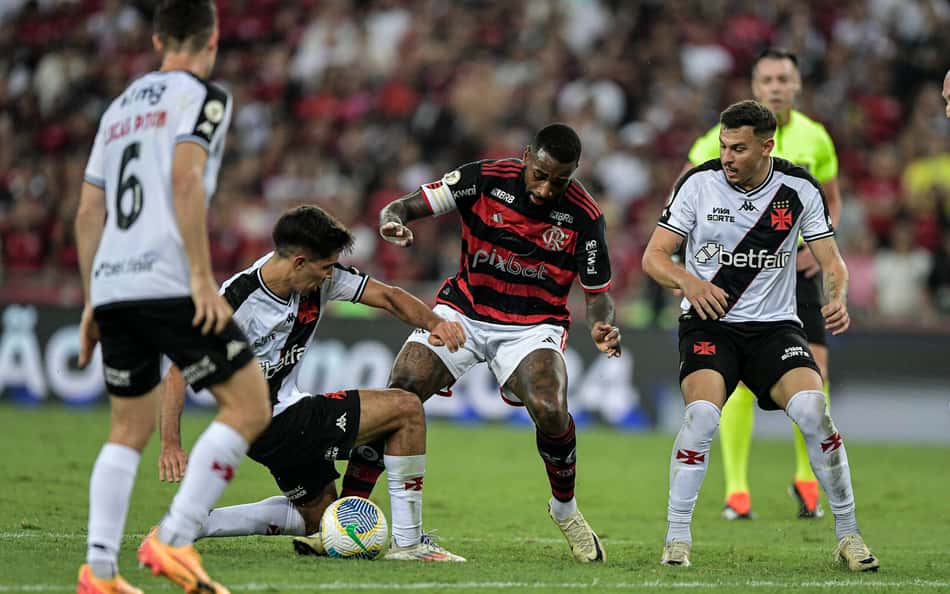 Gerson e Coutinho brilham, e Flamengo e Vasco empatam pelo Brasileirão
