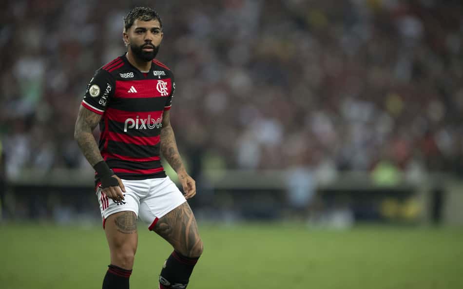 Torcedores do Flamengo 'elegem' Gabigol e Léo Ortiz como titulares diante do Peñarol