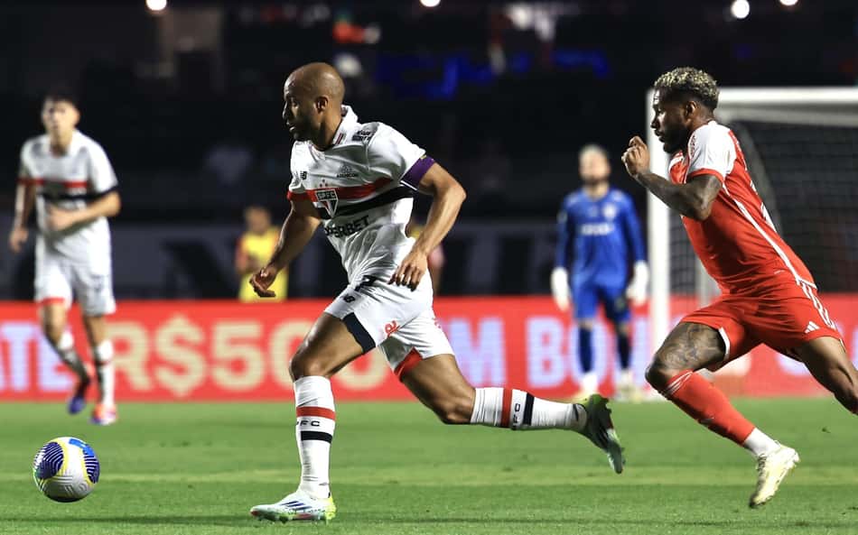 De olho no Botafogo, Zubeldía justifica Lucas contra o Inter: "Dar minutos para ele"