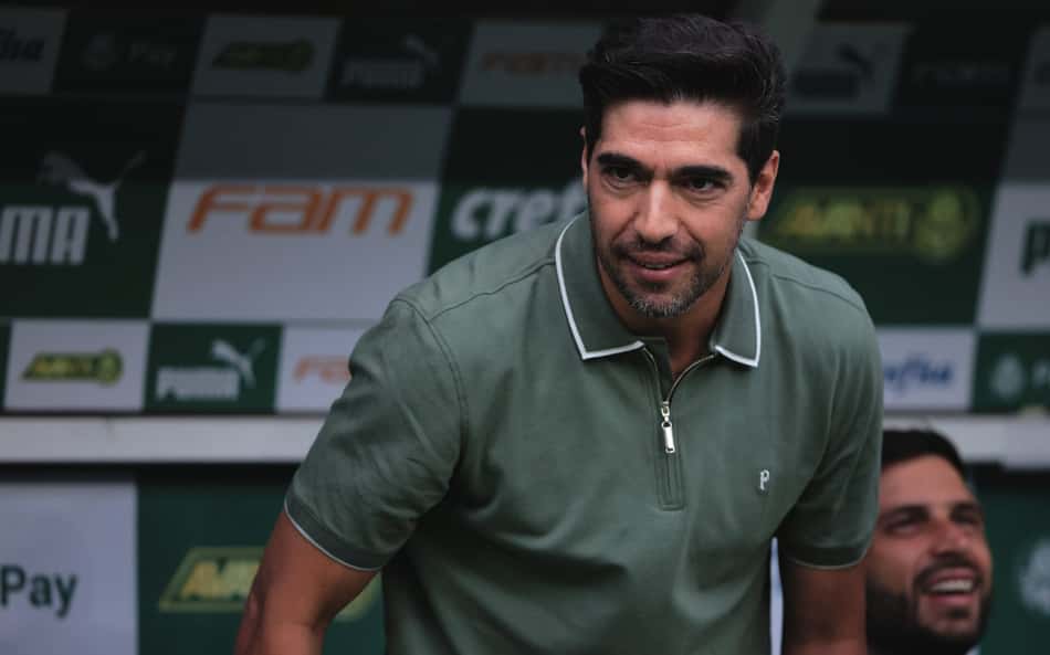 Abel Ferreira se incomoda com pergunta e rebate jornalista após vitória do Palmeiras: 'Sei que vocês gostariam de estar no meu lugar'