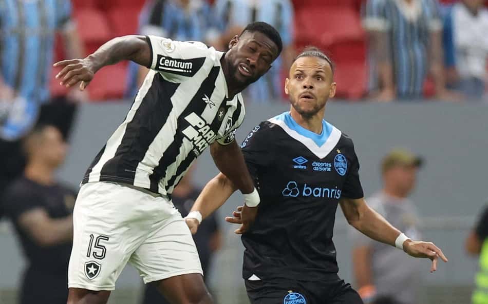 Em jogo 'quente', Botafogo e Grêmio ficam no empate sem gols no Brasileirão