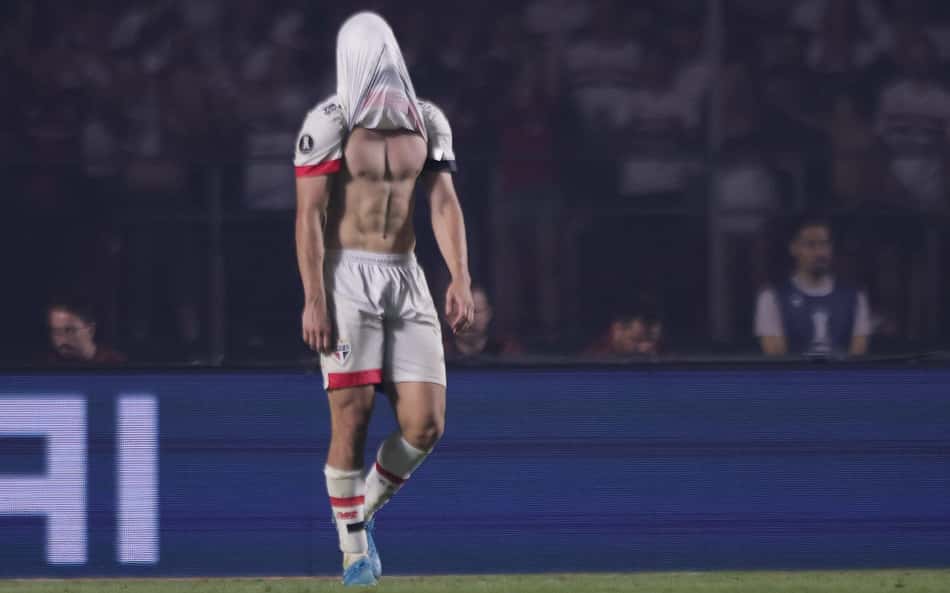 Calleri se diz 'culpado' por eliminação do São Paulo na Libertadores: 'Eu sou o responsável'