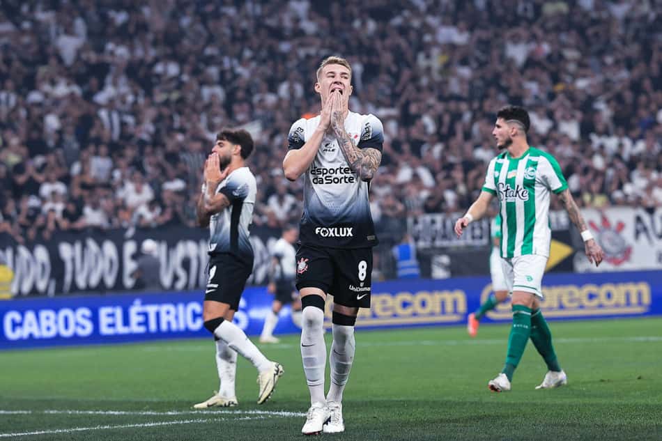 Charles, volante do Corinthians - Corinthians x Juventude - Copa do Brasil