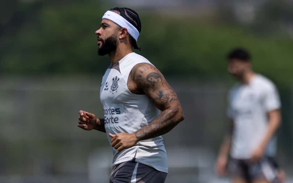 Corinthians volta aos treinos após classificação na Sul-Americana e foca no clássico contra o São Paulo