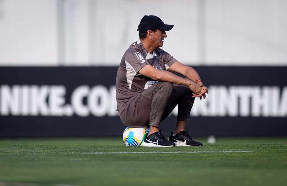 Ramón Díaz em treino do Corinthians