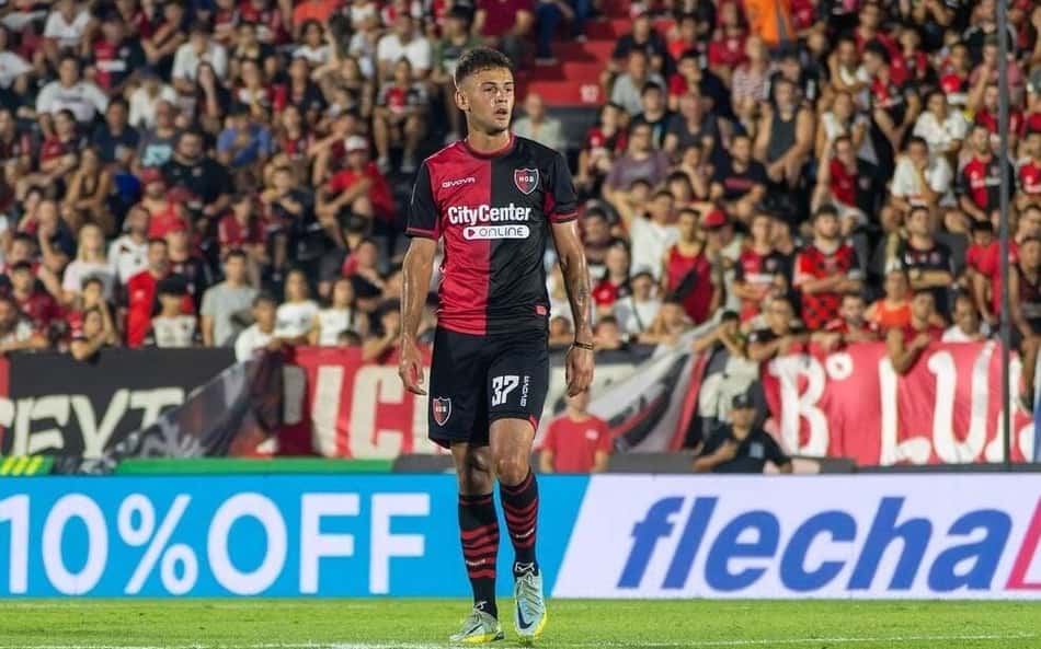 Vasco encaminha o empréstimo de Ian Glavinovich, do Newell's Old Boys