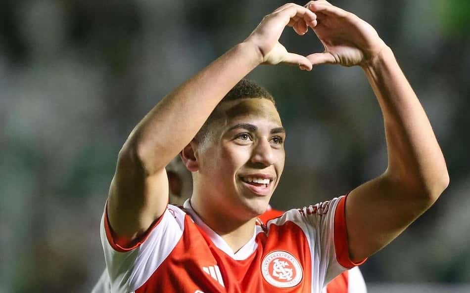 De torcedor à joia do Internacional: Gabriel Carvalho realiza sonho ao marcar primeiro gol
