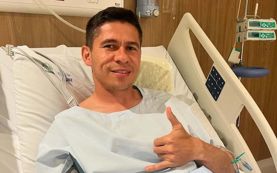 Atacante do Vitória é internado com tromboembolismo pulmonar