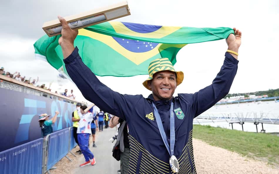 Isaquias Queiroz projeta Olimpíadas de Los Angeles após título brasileiro