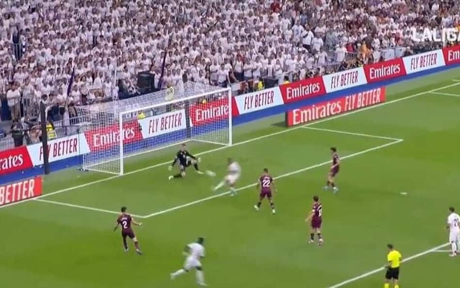 Gol perdido por Mbappé choca internautas: 'Vai embora do meu time'