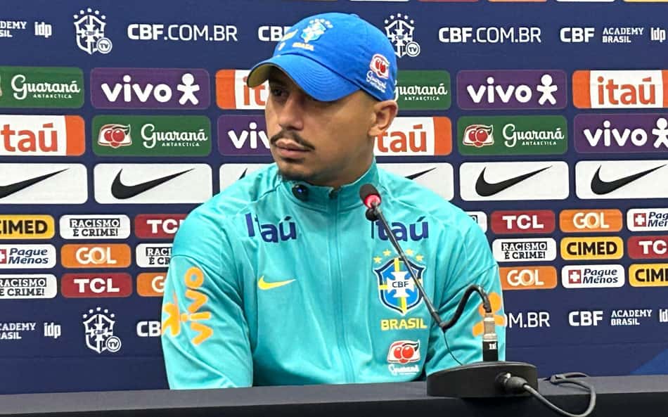 André, da Seleção, fala sobre desafio no futebol europeu após deixar o Fluminense: 'Estou ansioso'