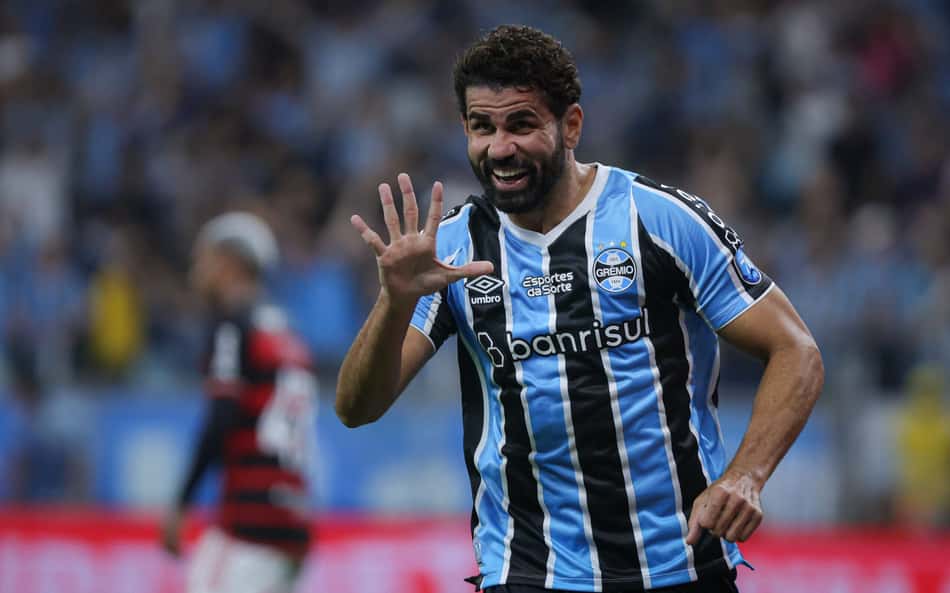 Diego Costa marca gol e destaca importância da vitória do Grêmio em cima do Flamengo: 'Uma final'