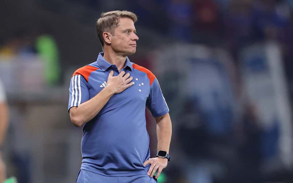 Vaiado, técnico do Cruzeiro diz 'respeitar sentimento da torcida'
