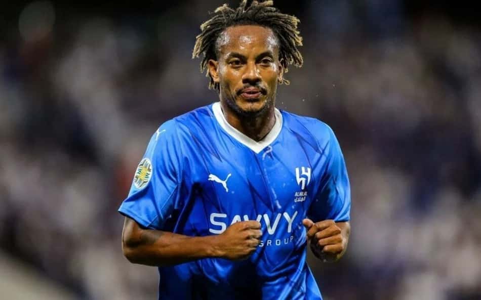 Corinthians acerta a contratação do meia André Carrillo