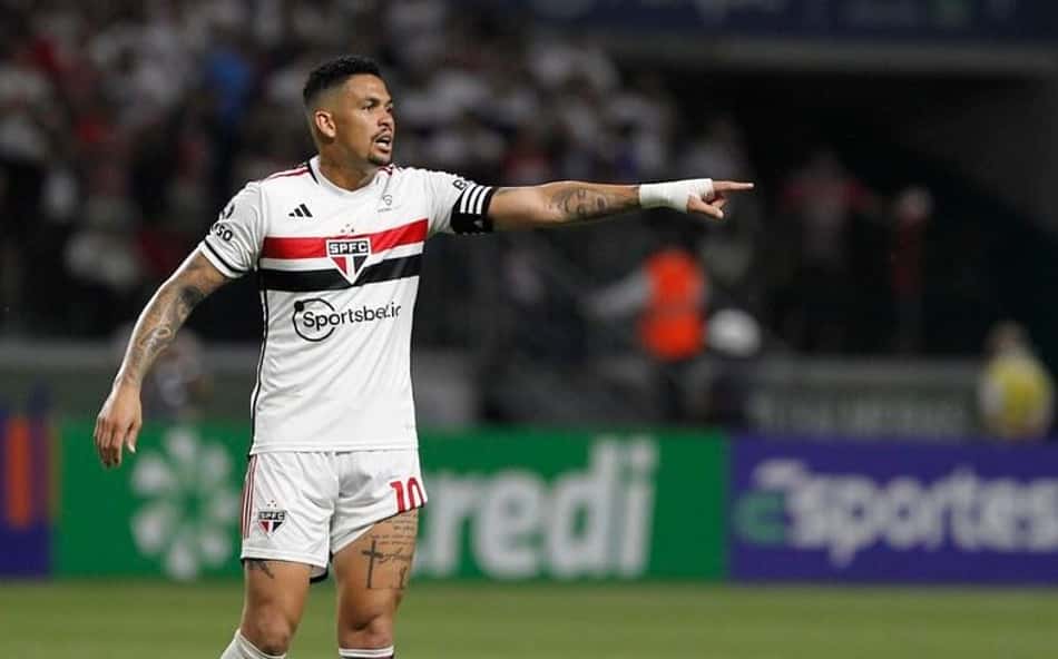São Paulo deve enfrentar Internacional com time reserva; veja provável escalação
