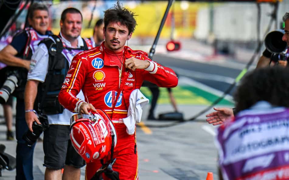 Leclerc diz que 'não conhece pontos fracos' de Hamilton na F1: 'Está sempre lá'