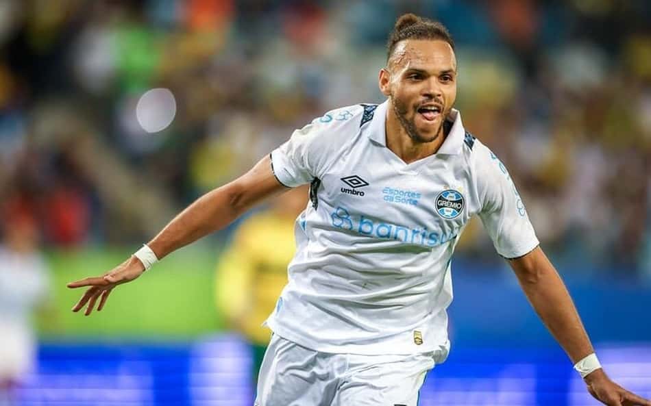 Braithwaite fala sobre disputa com Diego Costa no Grêmio: 'escolha do treinador'